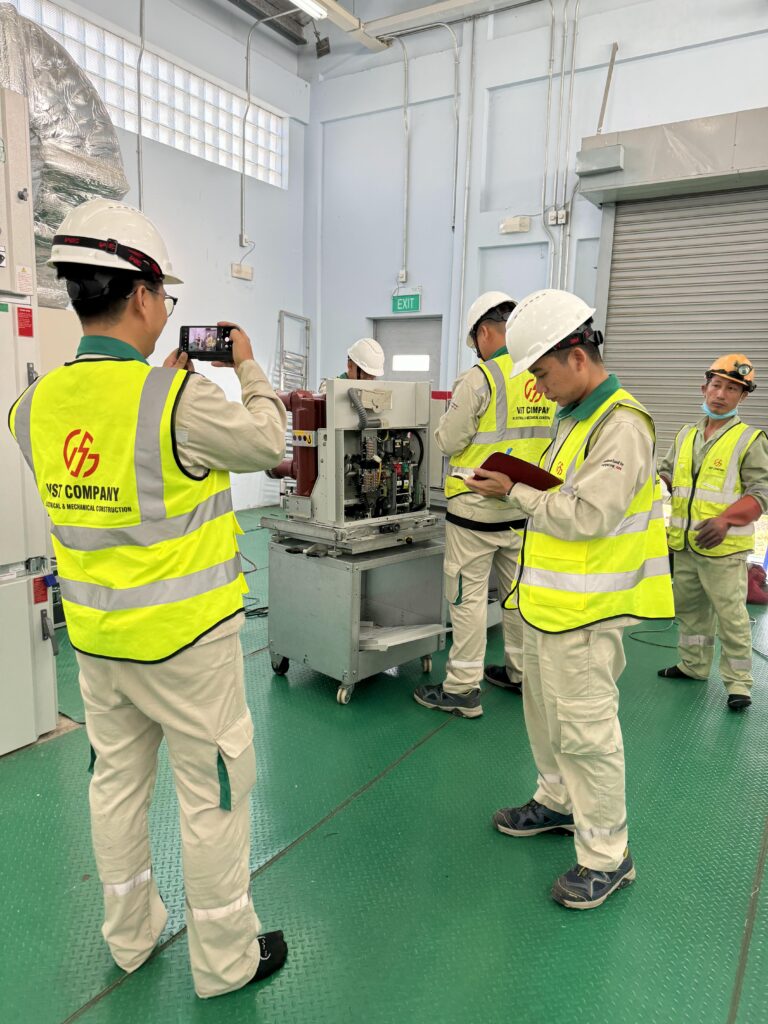 CÔNG TY TNHH XÂY LẮP ĐIỆN VÀ CƠ KHÍ VST