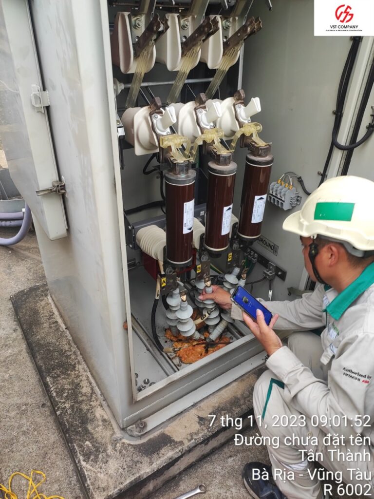 CÔNG TY TNHH XÂY LẮP ĐIỆN VÀ CƠ KHÍ VST