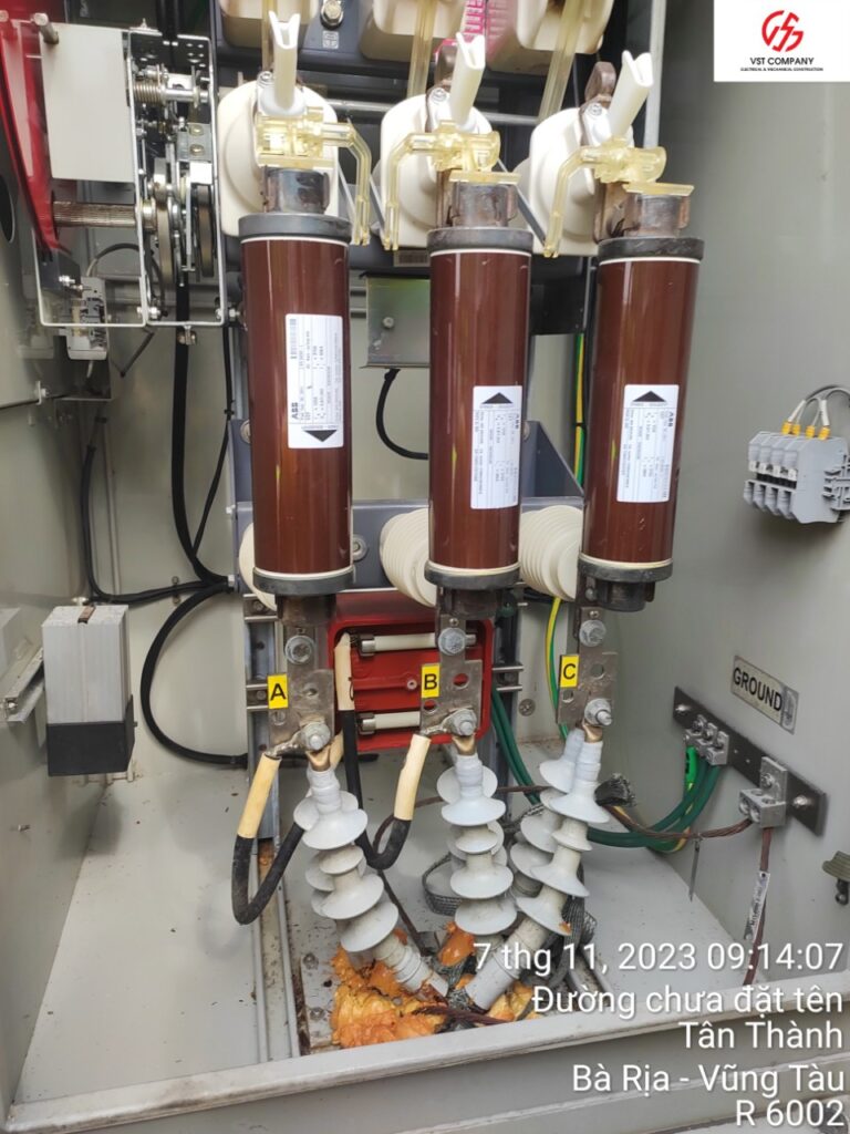 CÔNG TY TNHH XÂY LẮP ĐIỆN VÀ CƠ KHÍ VST